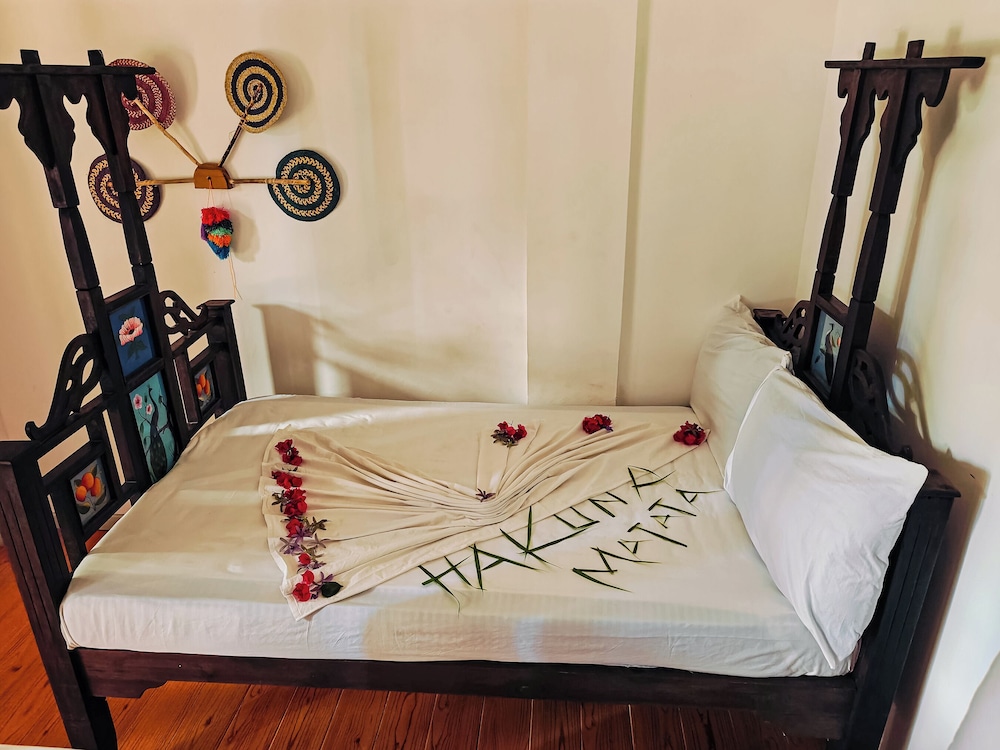 nungwi roses