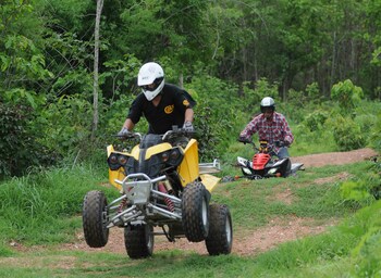 springfield village golf and spa