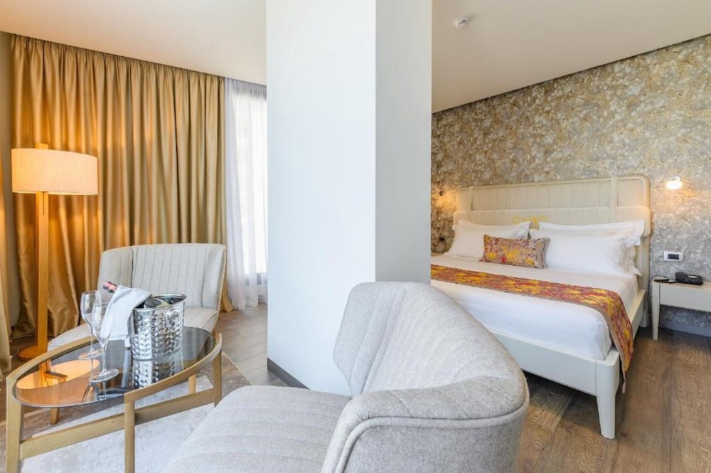 chic boutique hotel vlore