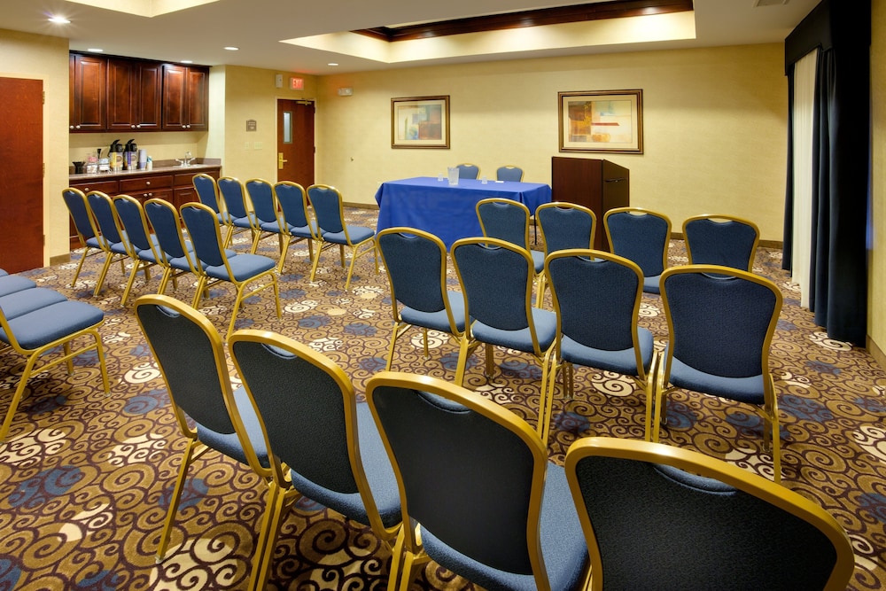 holiday inn express tower center by ihg