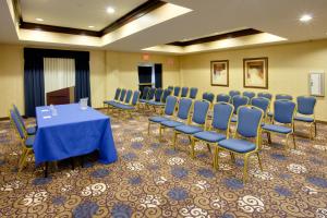holiday inn express tower center by ihg