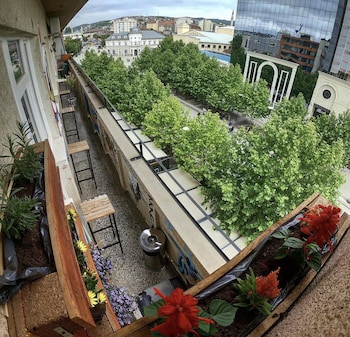 nest bohemian city center
