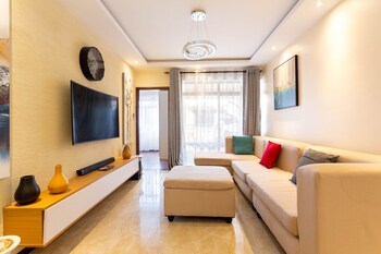 stay plus dennis garden apartment