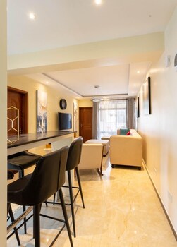 stay plus dennis garden apartment