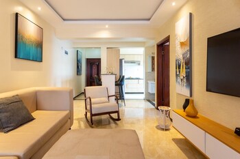 stay plus dennis garden apartment