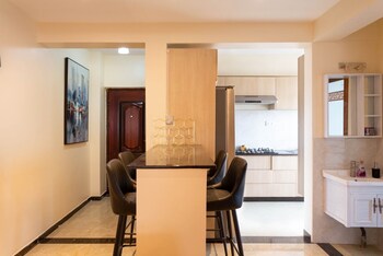 stay plus dennis garden apartment