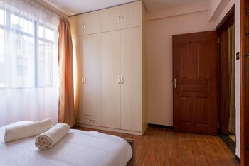 stay plus dennis garden apartment