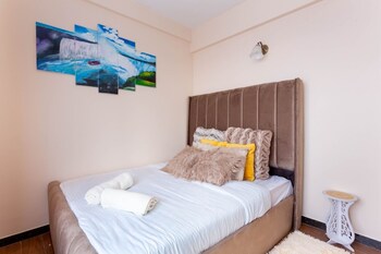 stay plus dennis garden apartment