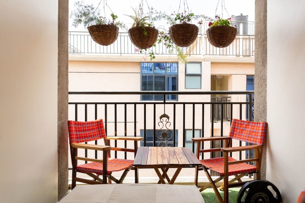 stay plus dennis garden apartment