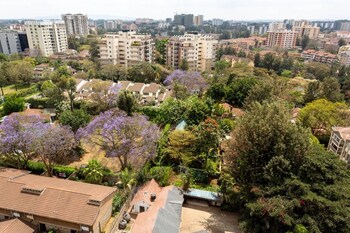 stay plus dennis garden apartment