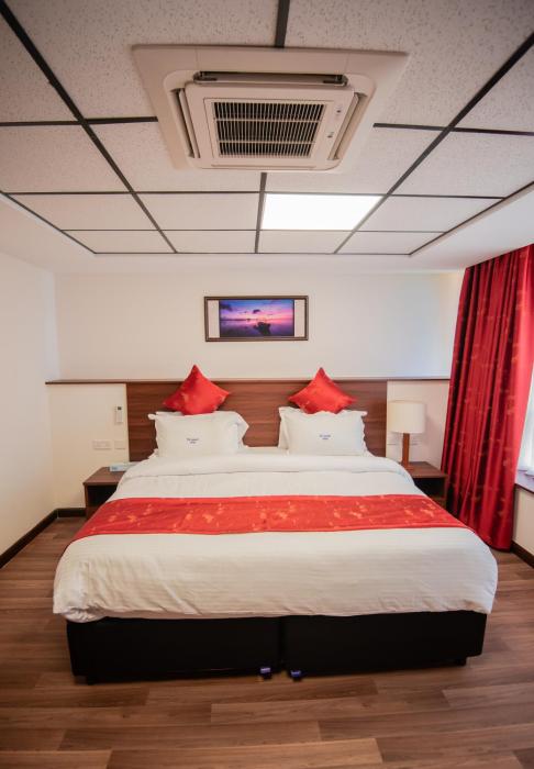 the crossroads hotel westlands