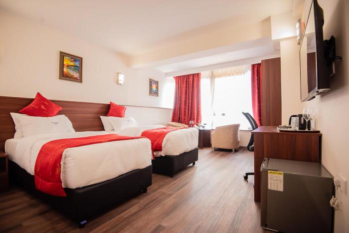 the crossroads hotel westlands