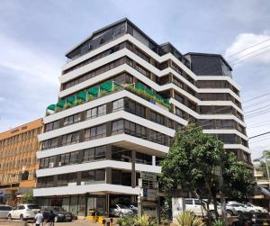 the crossroads hotel westlands