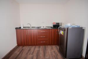 the crossroads hotel westlands