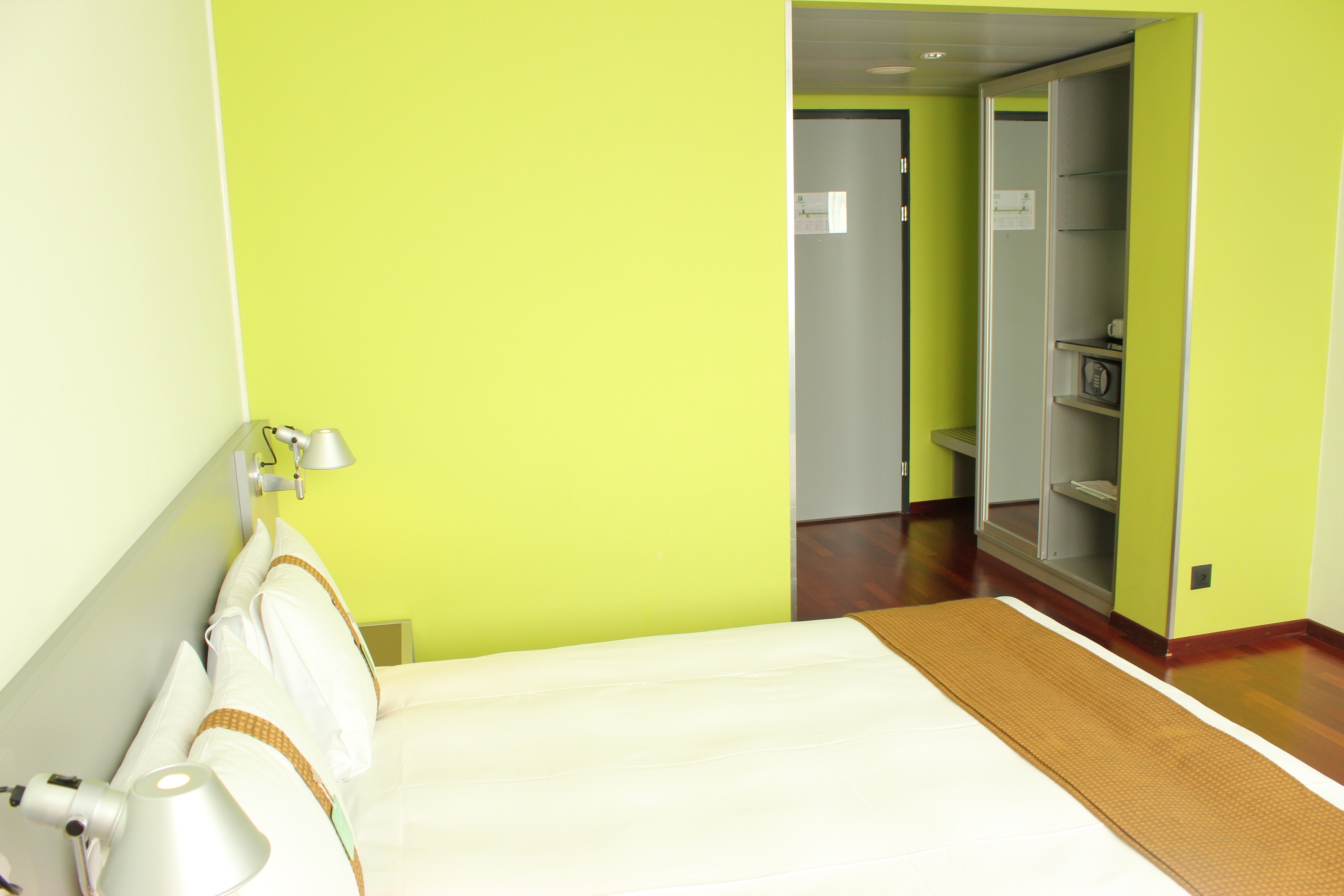 holiday inn zurich messe by ihg