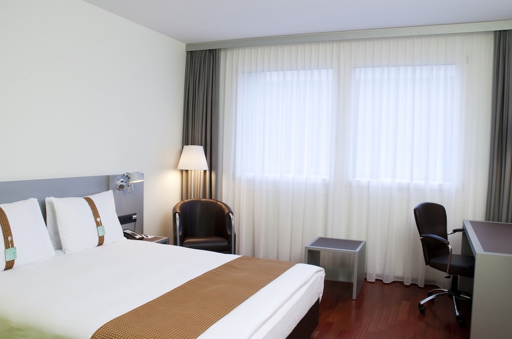 holiday inn zurich messe by ihg
