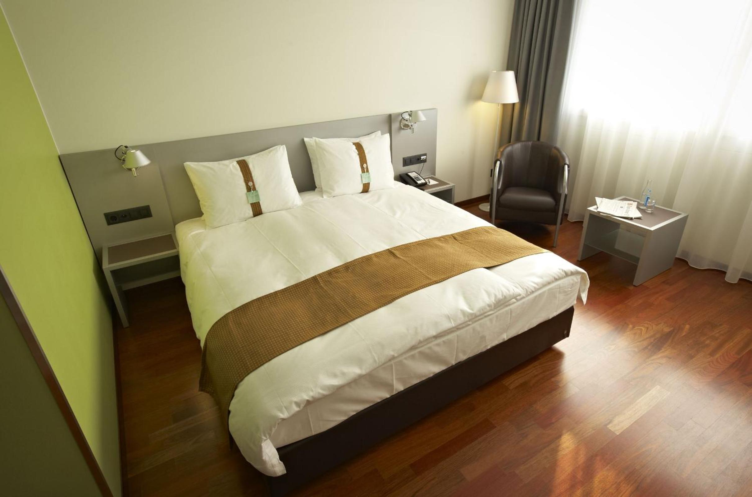 holiday inn zurich messe by ihg