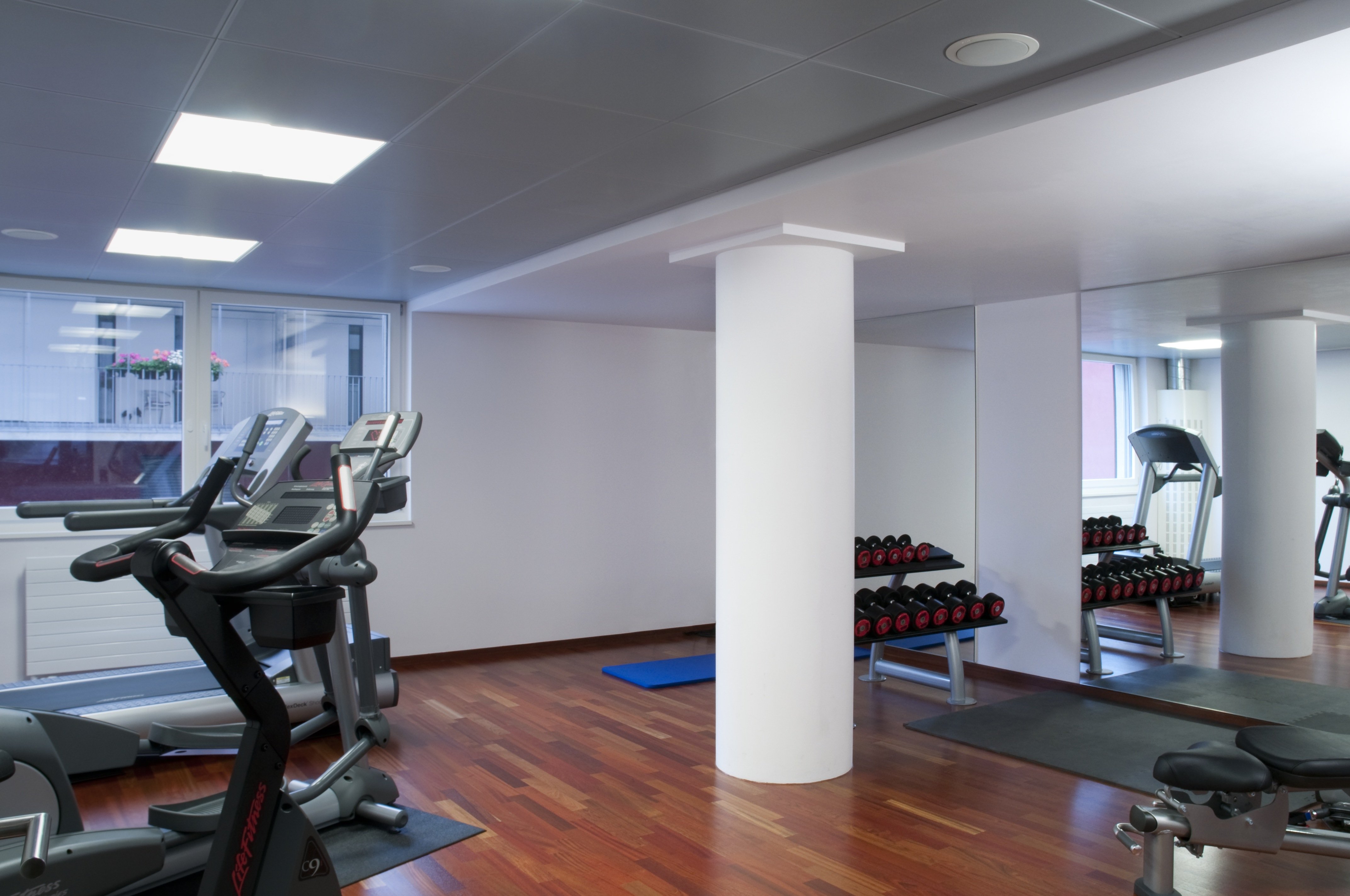 holiday inn zurich messe by ihg