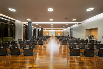 holiday inn zurich messe by ihg