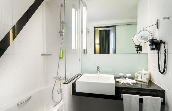 holiday inn zurich messe by ihg