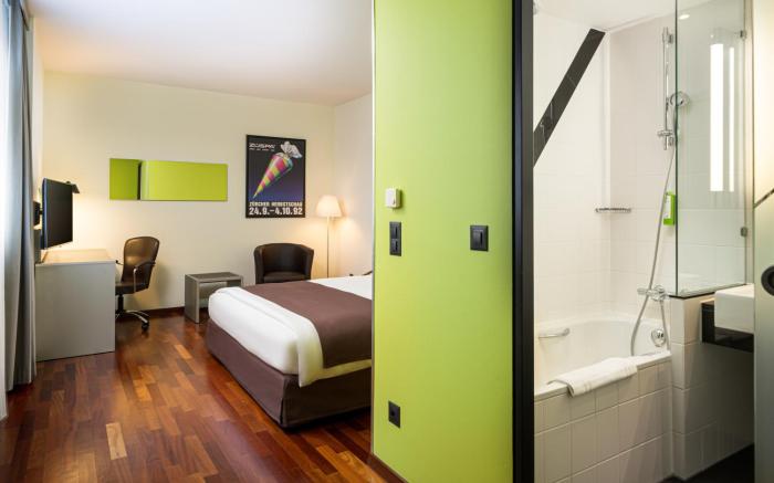 holiday inn zurich messe by ihg
