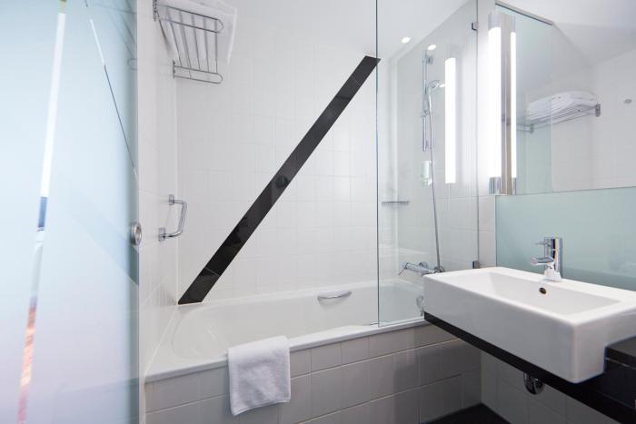 holiday inn zurich messe by ihg