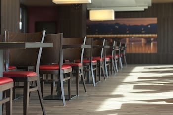 holiday inn express zurich airport by ihg