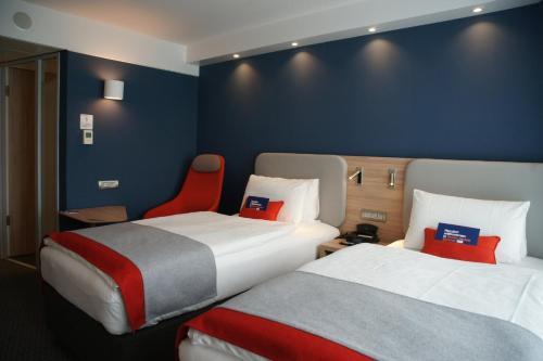 holiday inn express zurich airport by ihg