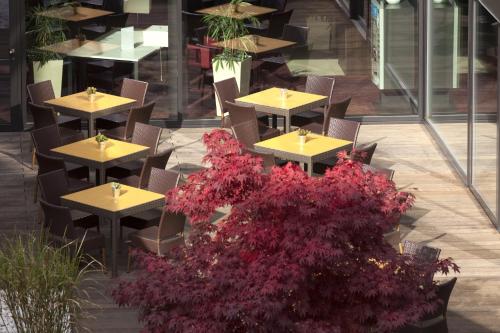 holiday inn express zurich airport by ihg