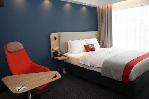 holiday inn express zurich airport by ihg