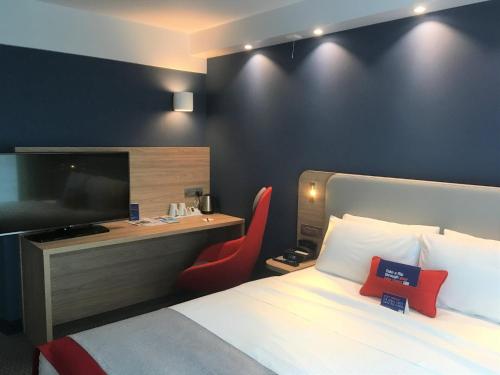 holiday inn express zurich airport by ihg