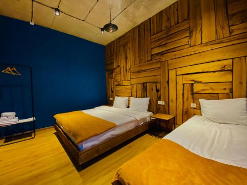 hotel misty mountain