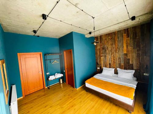 hotel misty mountain