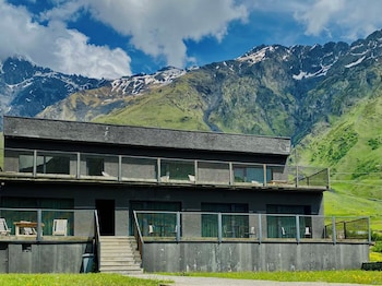 hotel misty mountain