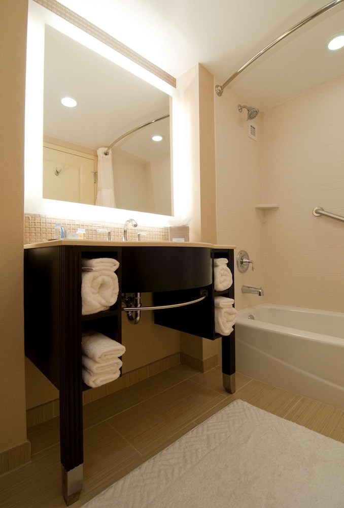 doubletree by hilton sterling dulles airport
