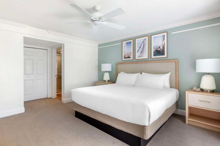 hilton vacation club charter club naples bay