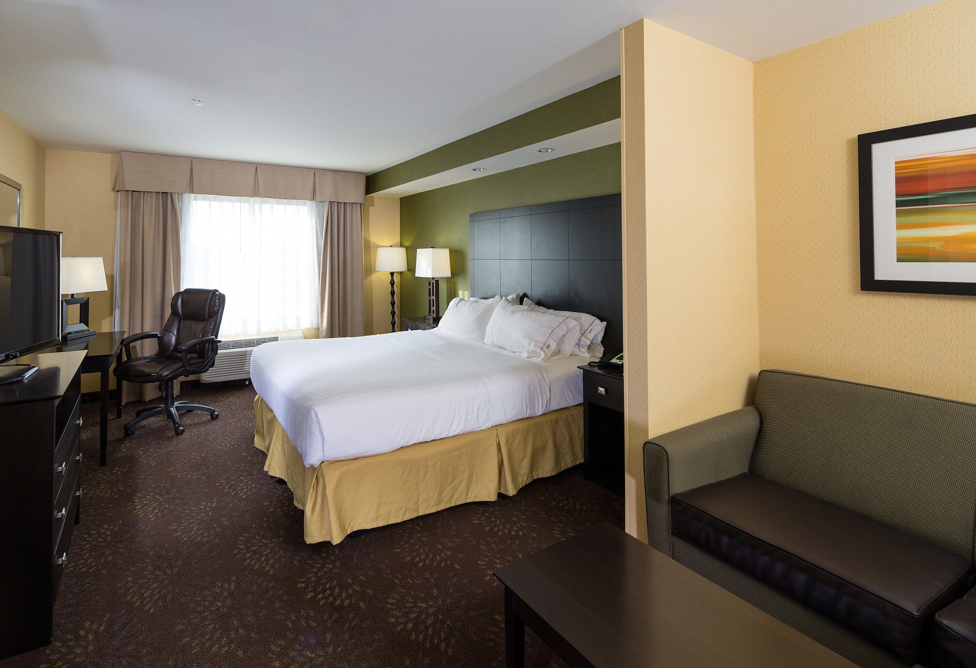 holiday inn express and suites detroit north troy by ihg
