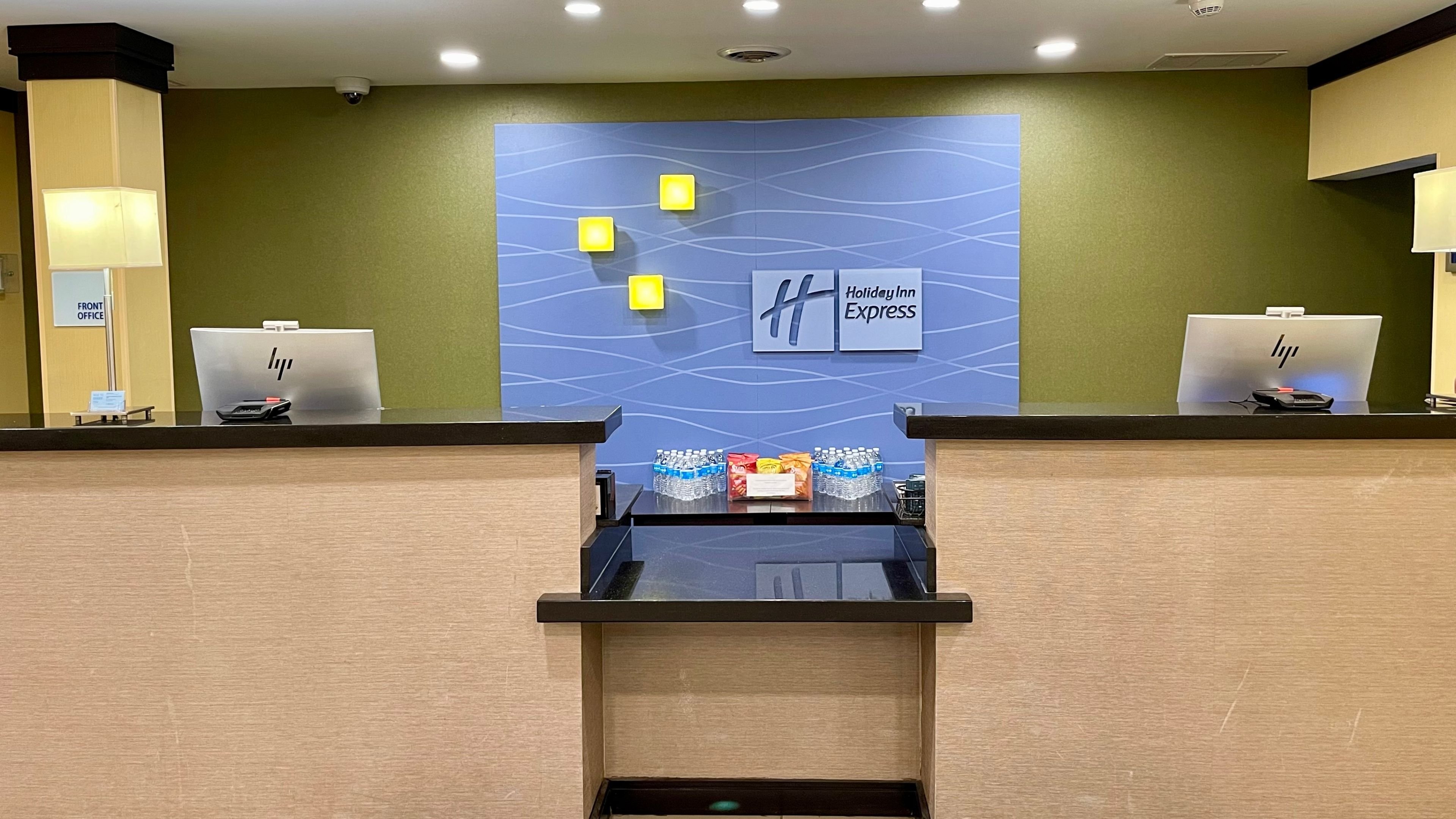 holiday inn express and suites detroit north troy by ihg