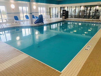 Holiday Inn Express And Suites Detroit North-Troy By Ihg,Pontiac>>Detroit,3 star
