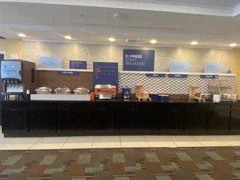 Holiday Inn Express And Suites Detroit North-Troy By Ihg,Pontiac>>Detroit,3 star