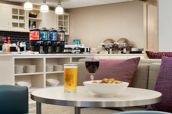 Homewood Suites By Hilton Fargo,Fargo>>Clay County,3 star