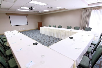 Homewood Suites By Hilton Fargo,Fargo>>Clay County,3 star