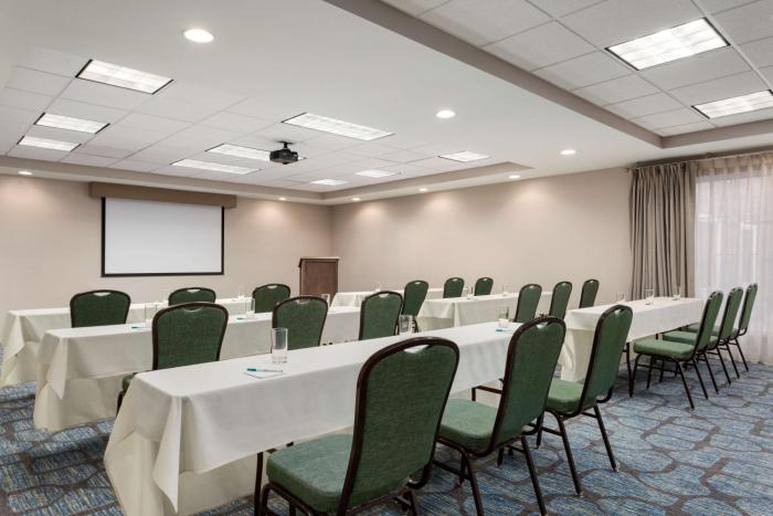 homewood suites by hilton fargo