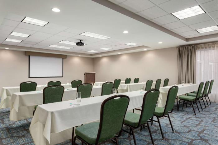 homewood suites by hilton fargo
