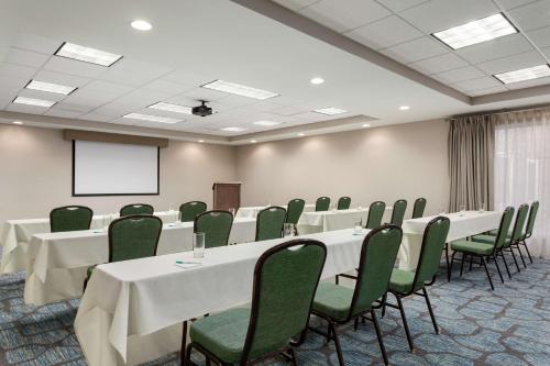 homewood suites by hilton fargo
