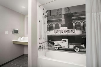 radisson blu fargo