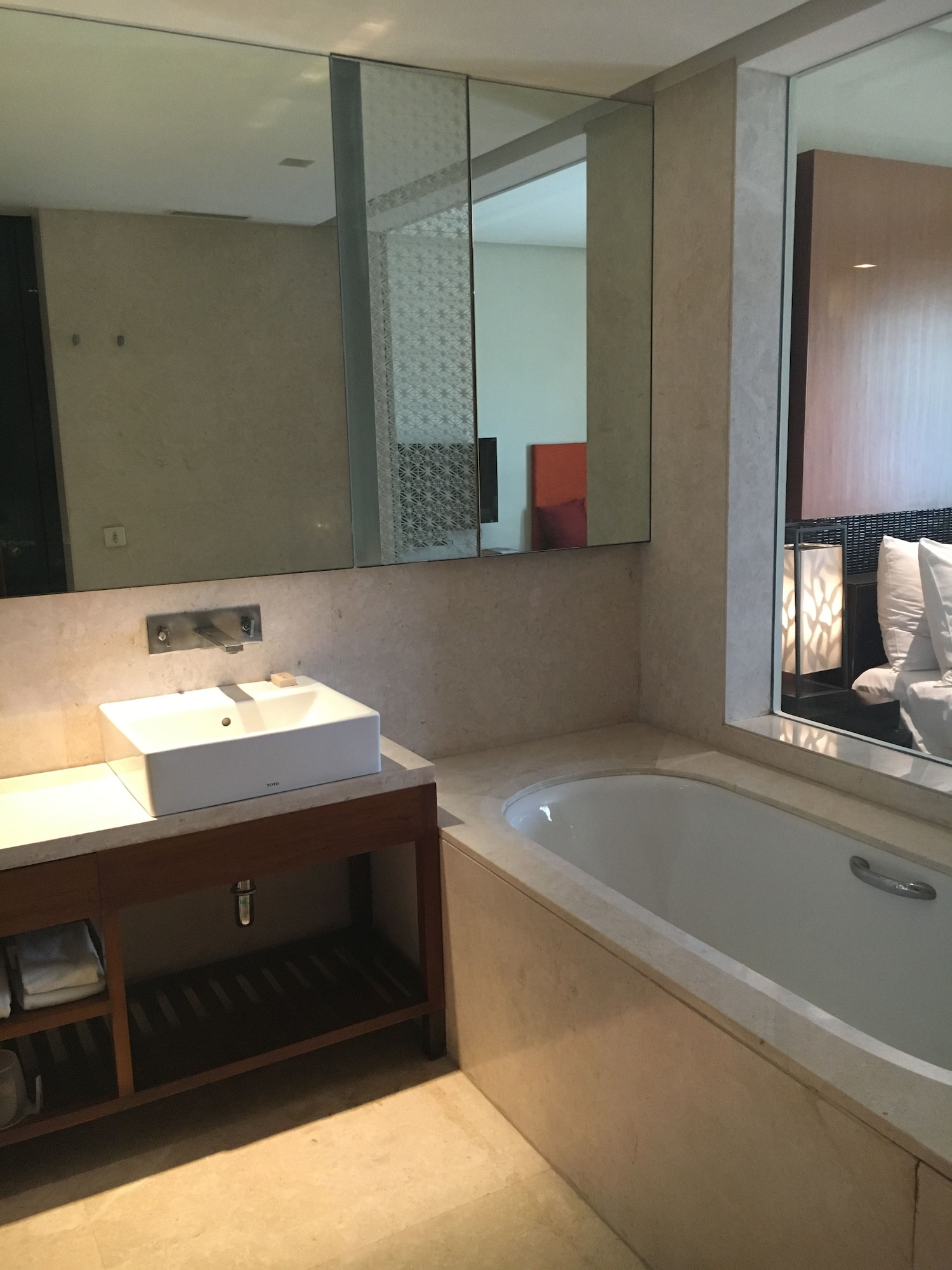 taj surajkund resort and spa delhi ncr