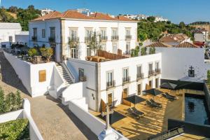 colegio charm house