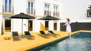 colegio charm house