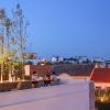 colegio charm house